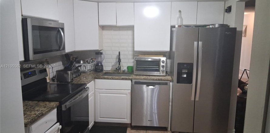 Touwnhouse à Coral Springs, Floride 3 chambres, 134.71 m2 № 2414847