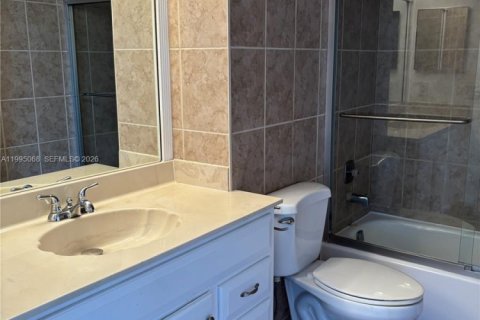 Condo in Boca Raton, Florida, 2 bedrooms  № 2058184 - photo 25