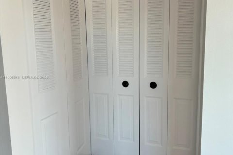 Condo in Boca Raton, Florida, 2 bedrooms  № 2058184 - photo 28