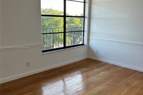 Condo in Boca Raton, Florida, 2 bedrooms  № 2058184 - photo 23