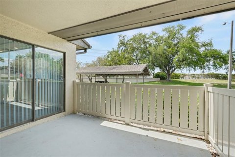 Villa ou maison à vendre à Oldsmar, Floride: 2 chambres, 116.13 m2 № 2132150 - photo 4