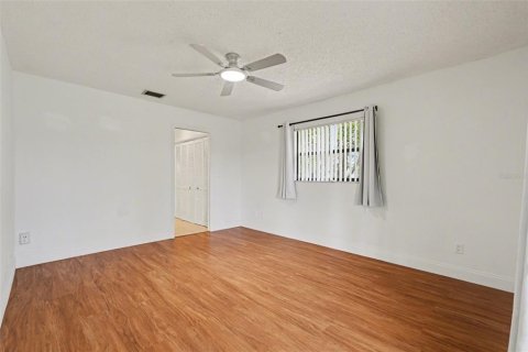 Villa ou maison à vendre à Oldsmar, Floride: 2 chambres, 116.13 m2 № 2132150 - photo 20