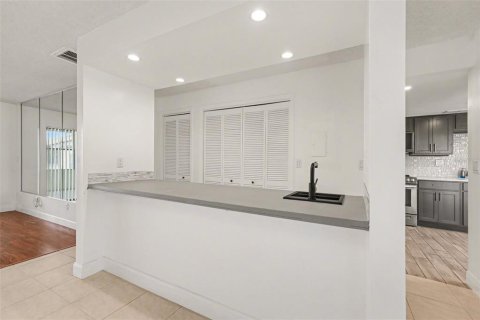Villa ou maison à vendre à Oldsmar, Floride: 2 chambres, 116.13 m2 № 2132150 - photo 25