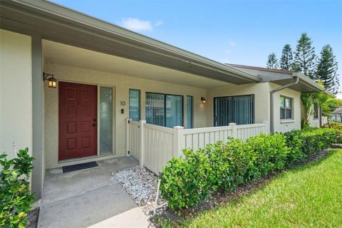 Villa ou maison à vendre à Oldsmar, Floride: 2 chambres, 116.13 m2 № 2132150 - photo 2