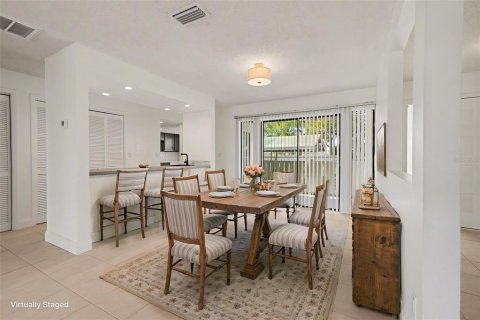 Villa ou maison à vendre à Oldsmar, Floride: 2 chambres, 116.13 m2 № 2132150 - photo 12