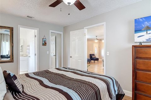 Villa ou maison à vendre à Deltona, Floride: 3 chambres, 155.8 m2 № 1912223 - photo 17