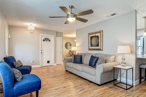 Villa ou maison à vendre à Deltona, Floride: 3 chambres, 155.8 m2 № 1912223 - photo 5
