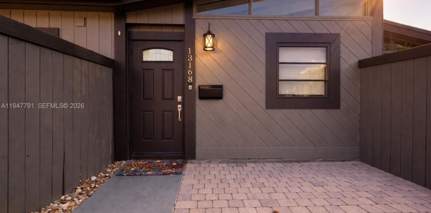 Villa ou maison à Miami, Floride 2 chambres, 91.97 m2 № 2003928