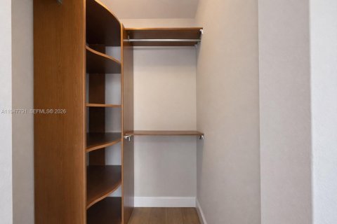 Villa ou maison à vendre à Miami, Floride: 2 chambres, 91.97 m2 № 2003928 - photo 20