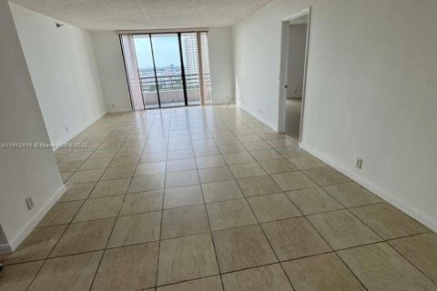 Condo in Aventura, Florida, 2 bedrooms  № 1968375 - photo 5