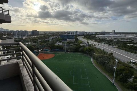 Condo in Aventura, Florida, 2 bedrooms  № 1968375 - photo 23