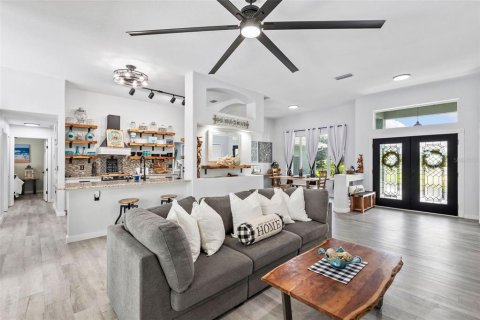 Casa en venta en Ormond Beach, Florida, 3 dormitorios, 180.32 m2 № 1802928 - foto 11