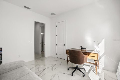 Casa en venta en Orlando, Florida, 4 dormitorios, 277.68 m2 № 1899972 - foto 26