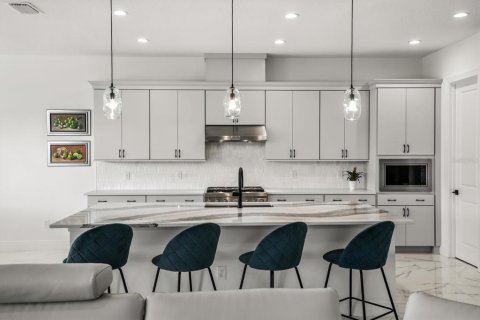 Casa en venta en Orlando, Florida, 4 dormitorios, 277.68 m2 № 1899972 - foto 6