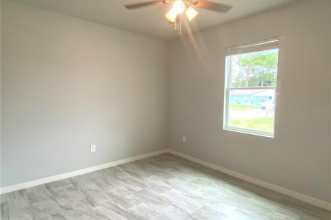 House in Sebring, Florida 3 bedrooms, 137.03 sq.m. № 1279104 - photo 13