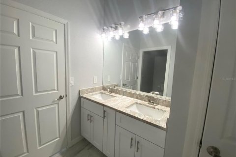 House in Sebring, Florida 3 bedrooms, 137.03 sq.m. № 1279104 - photo 10