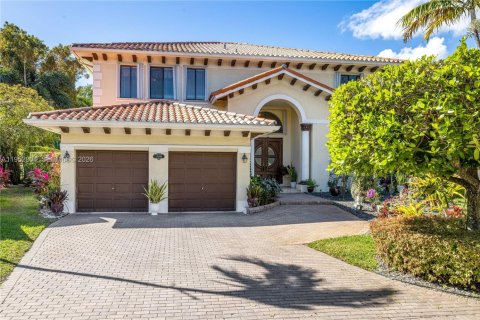 Villa ou maison à vendre à Cutler Bay, Floride: 5 chambres, 366.5 m2 № 2007976 - photo 3