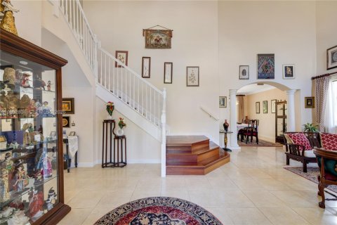 Villa ou maison à vendre à Cutler Bay, Floride: 5 chambres, 366.5 m2 № 2007976 - photo 30