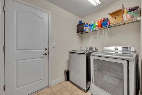 Casa en venta en Leesburg, Florida, 4 dormitorios, 160.63 m2 № 1918524 - foto 27