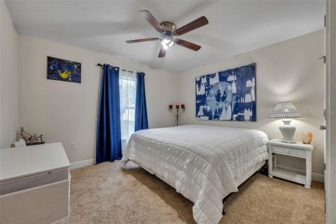Casa en venta en Leesburg, Florida, 4 dormitorios, 160.63 m2 № 1918524 - foto 28
