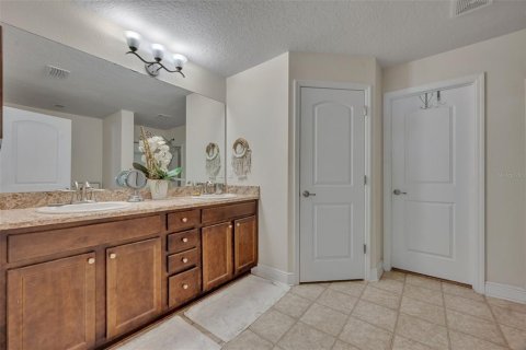 Casa en venta en Leesburg, Florida, 4 dormitorios, 160.63 m2 № 1918524 - foto 24