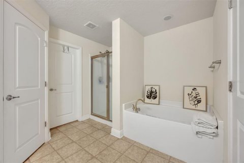 Casa en venta en Leesburg, Florida, 4 dormitorios, 160.63 m2 № 1918524 - foto 25