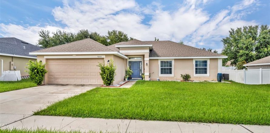 Casa en Leesburg, Florida 4 dormitorios, 160.63 m2 № 1918524
