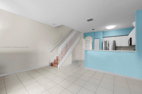 Townhouse in Homestead, Florida 3 bedrooms, 134.89 sq.m. № 1704552 - photo 7