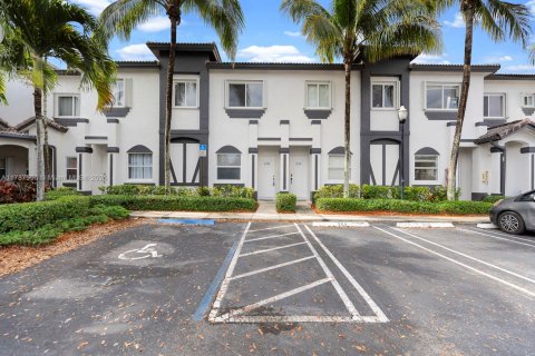 Townhouse in Homestead, Florida 3 bedrooms, 134.89 sq.m. № 1704552 - photo 2