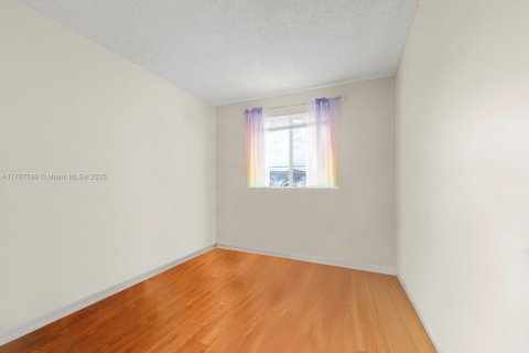 Townhouse in Homestead, Florida 3 bedrooms, 134.89 sq.m. № 1704552 - photo 20