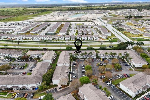 Townhouse in Homestead, Florida 3 bedrooms, 134.89 sq.m. № 1704552 - photo 25