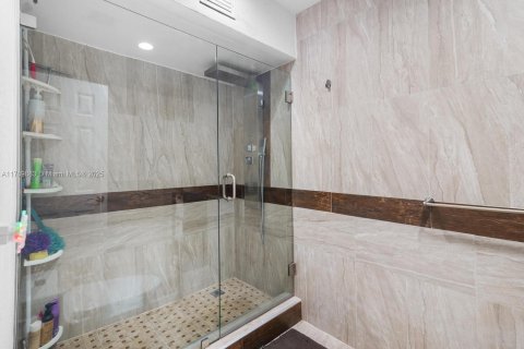Купить кондоминиум в Уэстон, Флорида 2 спальни, 138.42м2, № 1652824 - фото 16