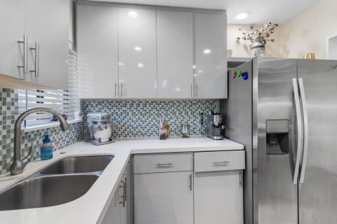 Купить кондоминиум в Уэстон, Флорида 2 спальни, 138.42м2, № 1652824 - фото 7