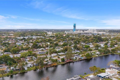 Купить виллу или дом в Дания-Бич, Флорида 4 спальни, 186.08м2, № 1974853 - фото 3