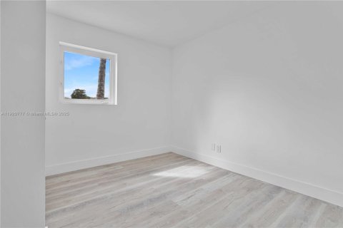 Купить виллу или дом в Дания-Бич, Флорида 4 спальни, 186.08м2, № 1974853 - фото 28