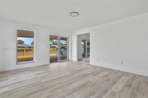 Купить виллу или дом в Дания-Бич, Флорида 4 спальни, 186.08м2, № 1974853 - фото 8