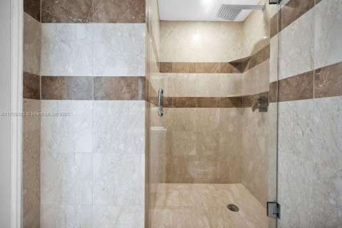 Copropriété à vendre à Miami Beach, Floride: 1 chambre, 86.4 m2 № 1937382 - photo 11