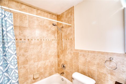 Touwnhouse à vendre à Palm Beach Gardens, Floride: 3 chambres, 133.22 m2 № 1930738 - photo 26