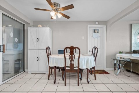 Villa ou maison à vendre à Hudson, Floride: 2 chambres, 97.36 m2 № 2223642 - photo 6