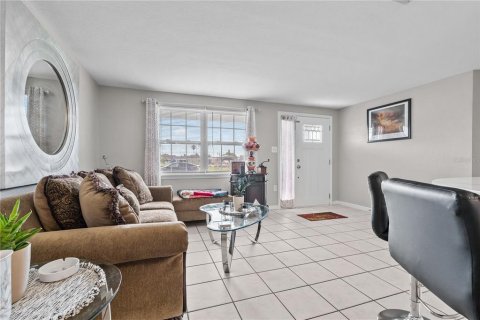 Villa ou maison à vendre à Hudson, Floride: 2 chambres, 97.36 m2 № 2223642 - photo 5