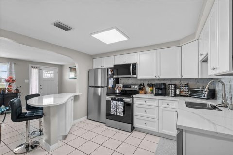 Villa ou maison à vendre à Hudson, Floride: 2 chambres, 97.36 m2 № 2223642 - photo 9