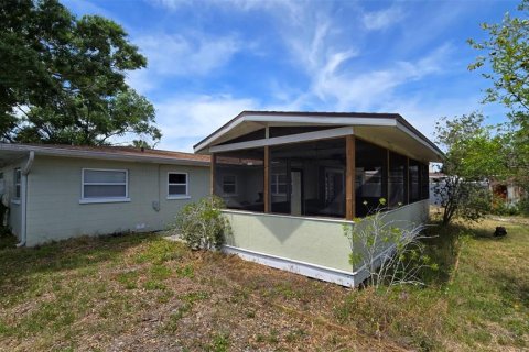 House in Tampa, Florida 3 bedrooms, 159.33 sq.m. № 1678053 - photo 3