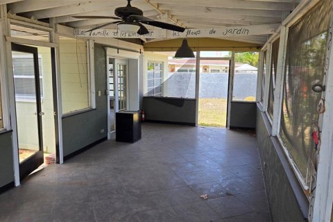 House in Tampa, Florida 3 bedrooms, 159.33 sq.m. № 1678053 - photo 6