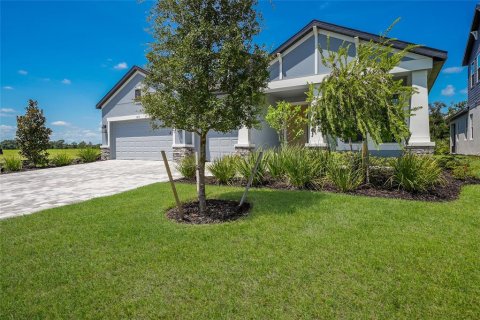 House in Parrish, Florida 3 bedrooms, 239.78 sq.m. № 2226464 - photo 30