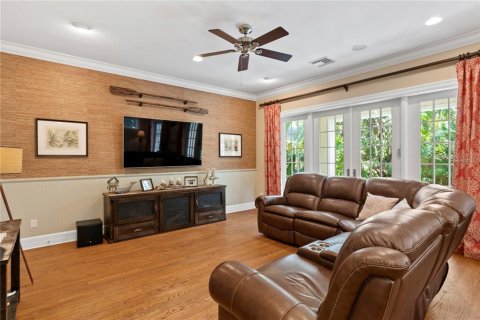 House in Tampa, Florida 4 bedrooms, 292.46 sq.m. № 1687585 - photo 28
