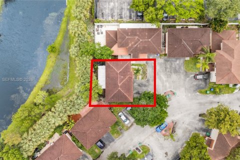 Купить виллу или дом в Мирамар, Флорида 3 спальни, 115.38м2, № 2295897 - фото 22