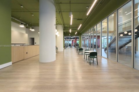 Condo in Doral, Florida, 1 bedroom № 1990560 - photo 19