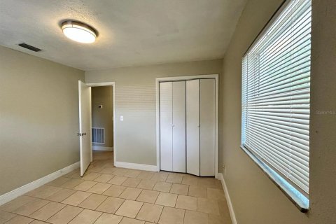 Casa en alquiler en Tampa, Florida, 3 dormitorios, 93.83 m2 № 1877364 - foto 12