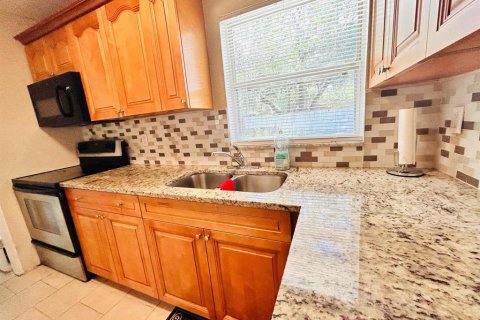 Casa en alquiler en Tampa, Florida, 3 dormitorios, 93.83 m2 № 1877364 - foto 6