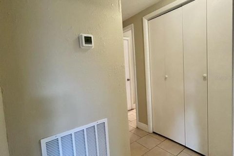 Casa en alquiler en Tampa, Florida, 3 dormitorios, 93.83 m2 № 1877364 - foto 9